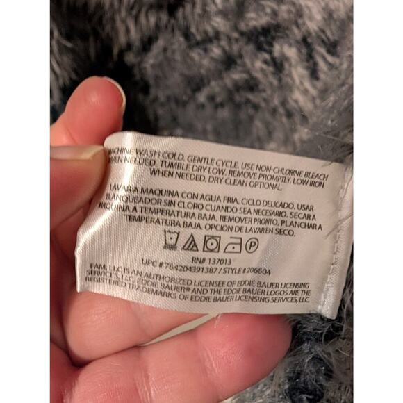 Eddie Bauer Long‎ Cardigan Womens M Grey Fuzzy Warm Cozy Winter Pockets - Picture 9 of 9